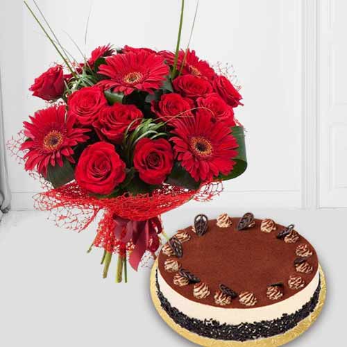 Gerbera Rose Bouquet With Cake-Cake And Rose Delivery