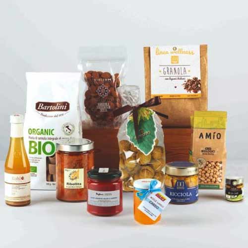 - Holiday Organic Gourmet Treats Hamper