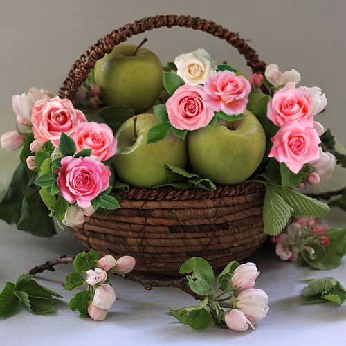 Flower Baskets With Apple