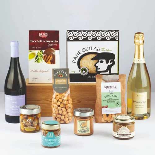 Elegant Aperitif Delight Box