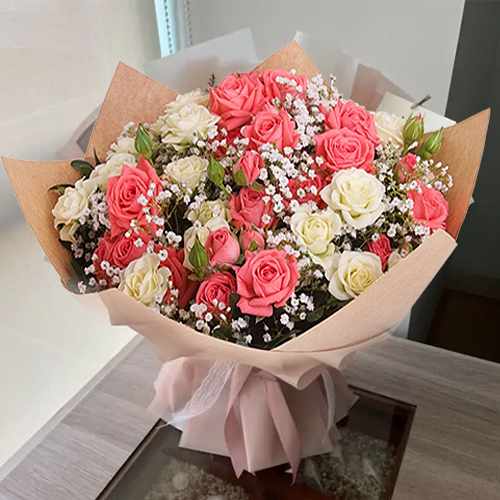 Delicate Touch Rose Bouquet For Italy Elegant Gifting And Celebrations