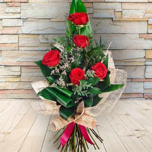 Classic 5 Red Rose Bouquet For Italy Romantic Gifting And Celebrations