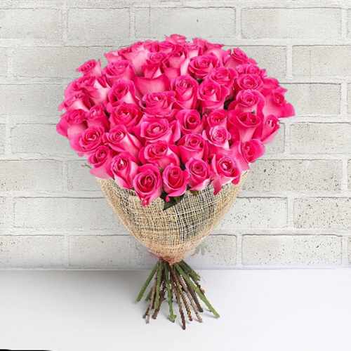 Luxurious 50 Pink Rose Bouquet For Italy Celebrations And Elegant Gifting