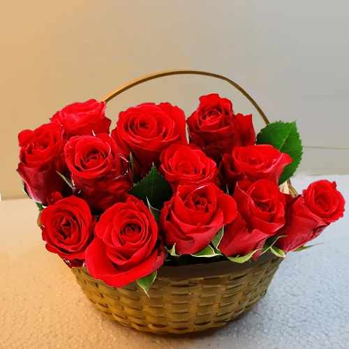 Elegant Red Rose Basket For Italy Romantic Celebrations And Gifting
