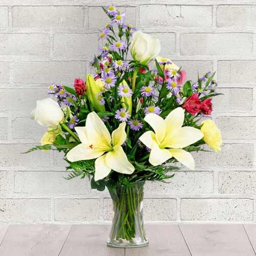 White Lily & Purple Pink Flower Bouquet For Italy Elegant Gifting