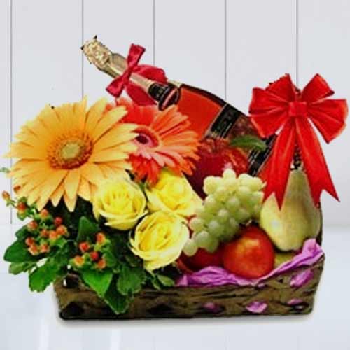 - Sparkling Wine Fruits Gift