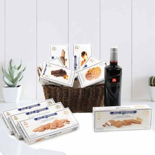 Coffee Liquer And Biscuit Basket-Birthday Gift Ideas For Mother In Law