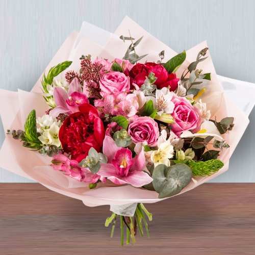 Bouquet Of Red N Pink-Gift For A Women