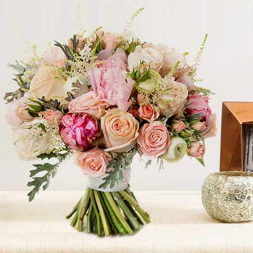 Light Tone Roses Bouquet-Best Birthday Flowers For Wife