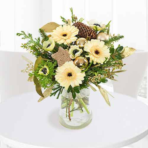 White Flowers Bouquet For Christmas-Fresh Christmas Flowers Delivery