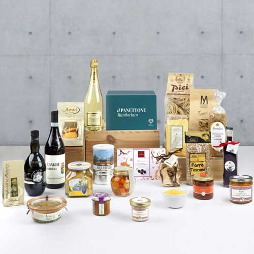 - Elegant Holiday Gift Box Delivery In Trento