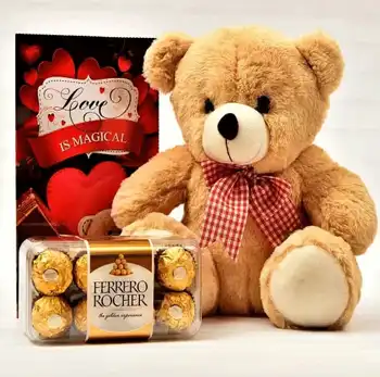 Gifts for Girlfriend to Lecce, Italy