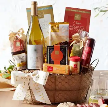 Gifts for Boyfriend to Lecce, Italy